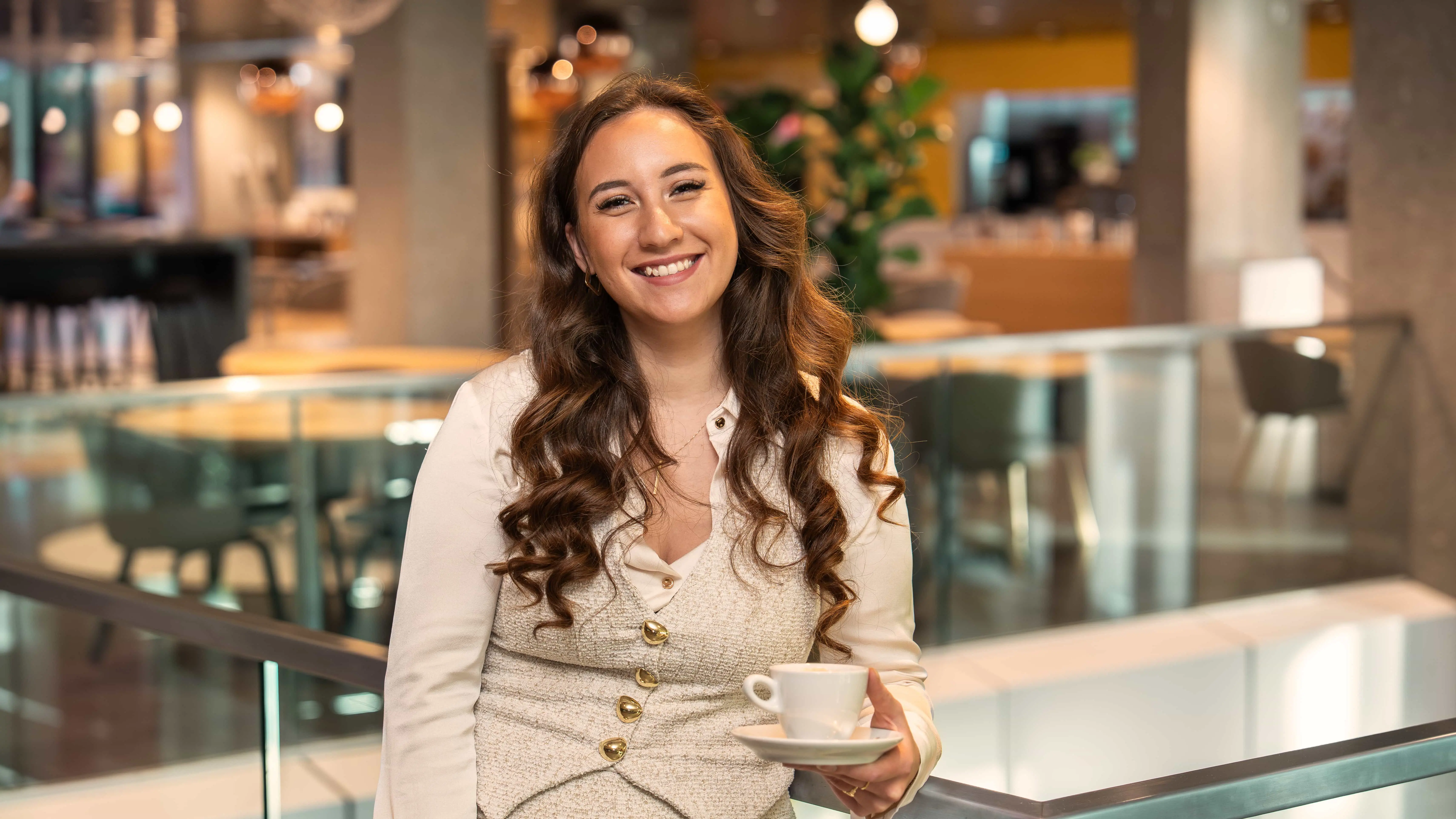 Daniella Rosenau, recruiter business horeca catering Hutten Hai Daniella Rosenau, recruiter business horeca catering Hutten Hai