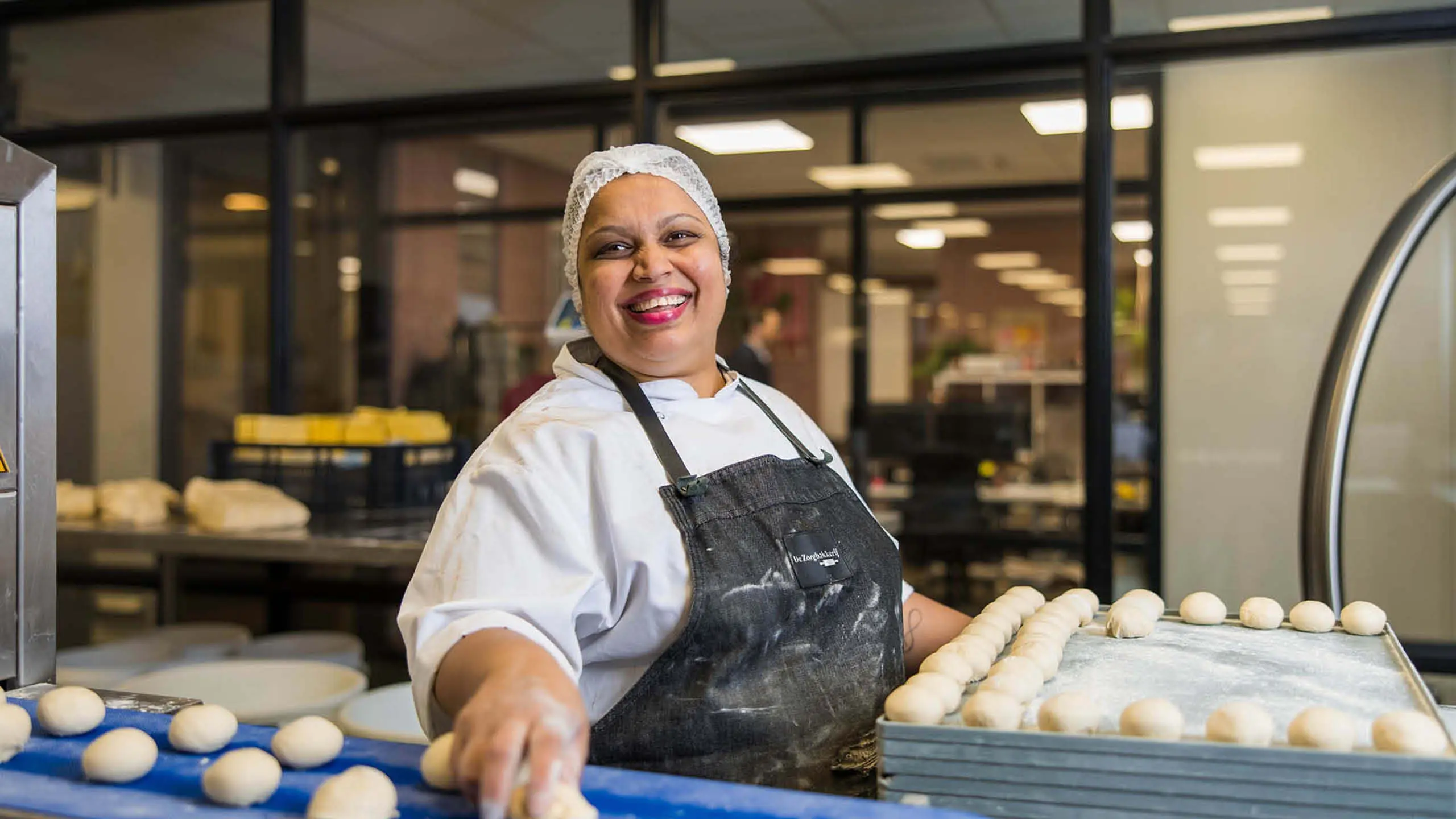 De Zorgbakkerij, doven, slechthorenden, bakker, bakkerij, Veghel De Zorgbakkerij, doven, slechthorenden, bakker, bakkerij, Veghel
