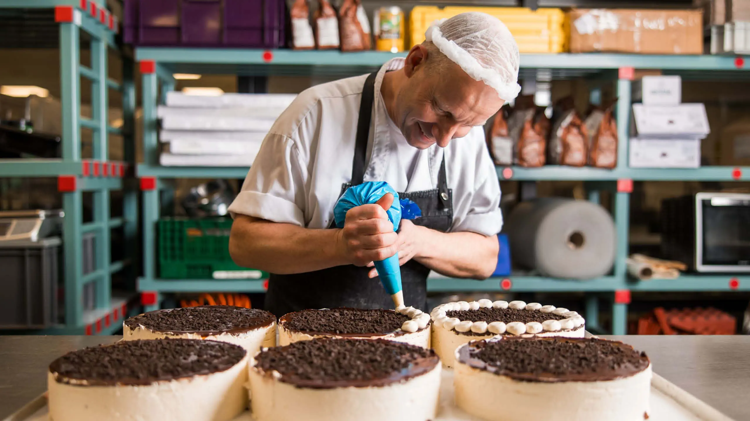 De Zorgbakkerij, doven, slechthorenden, bakker, bakkerij, Veghel De Zorgbakkerij, doven, slechthorenden, bakker, bakkerij, Veghel