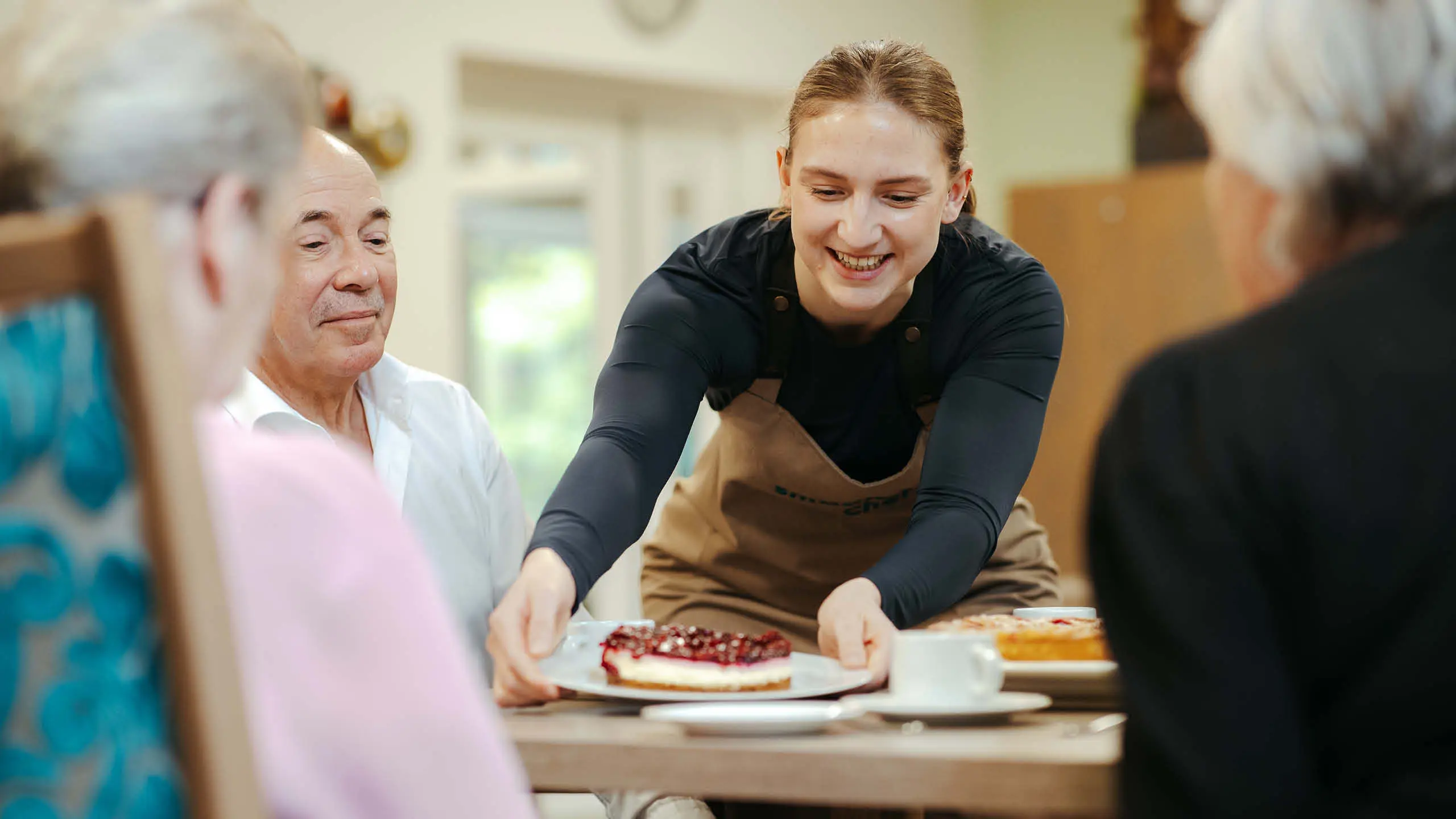Smaakchef, koken, kleinschalige zorg, zorg, zorginstelling, medewerker keuken, Albron, Hai 